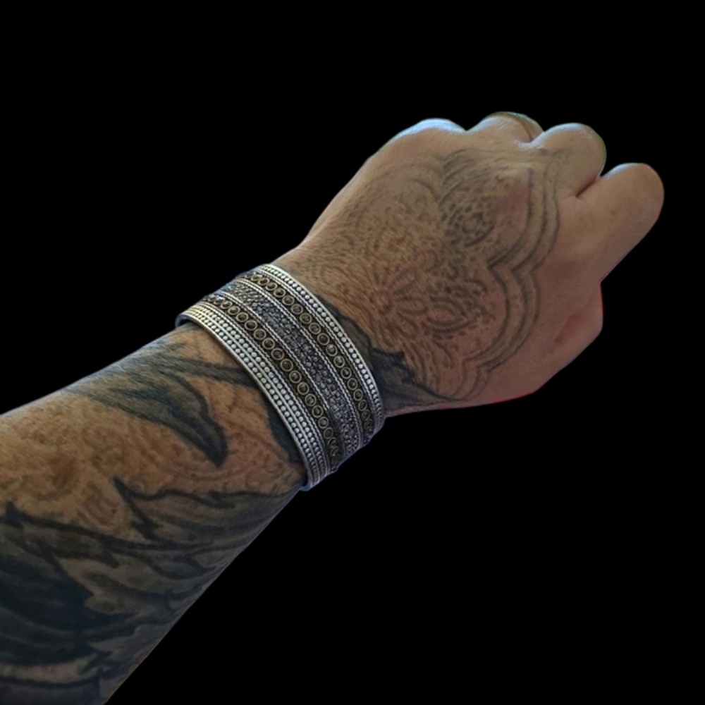 Lucky Brand Silver Bracelet Elegant Design